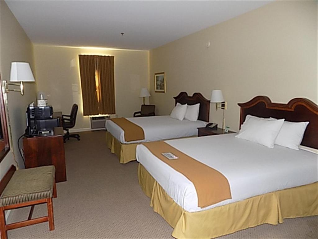 Plantation Oaks Hotel Millington Luaran gambar
