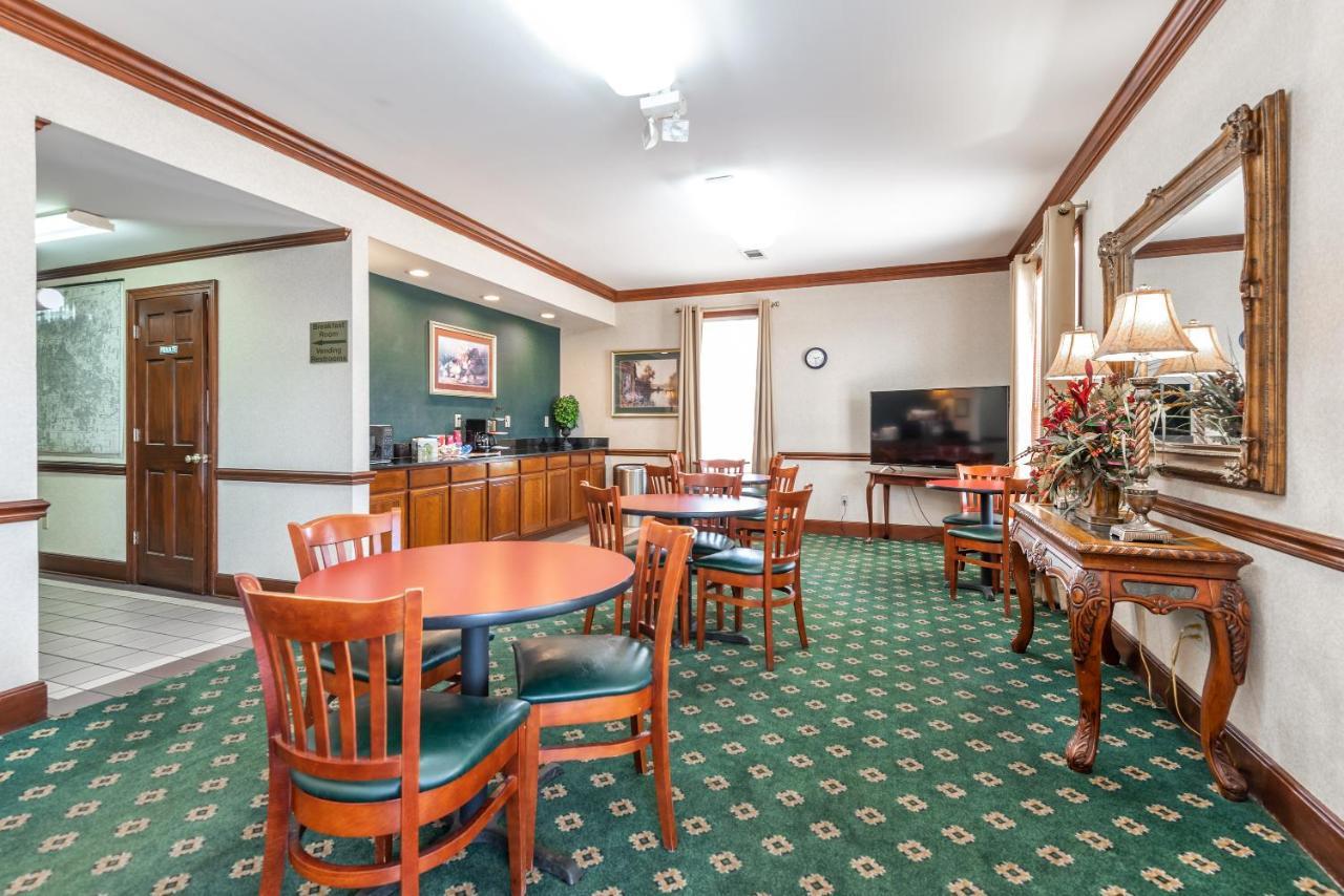 Plantation Oaks Hotel Millington Luaran gambar